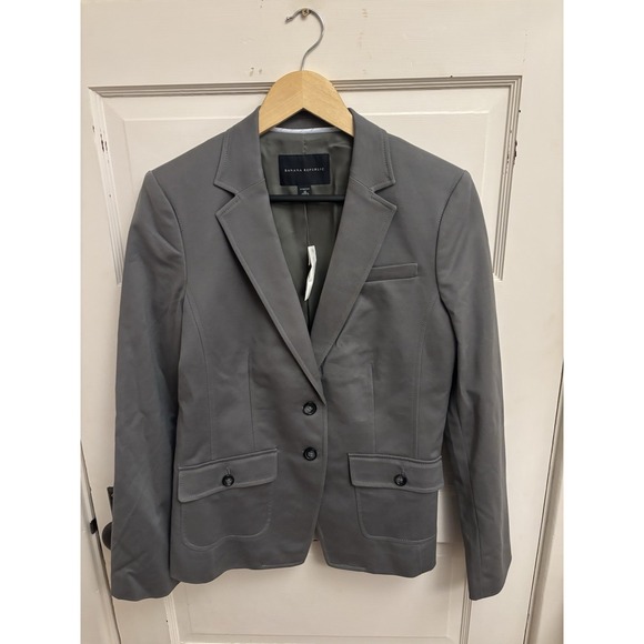 Banana Republic Jackets & Blazers - Banana Republic Women's Gray Tailored Two Button Blazer Lined Size 12 $149 NWOT